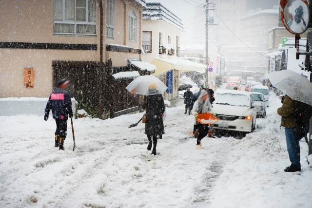 雪の日こそ在宅勤務でテレワーク！テレワークのサボりの対策とは