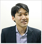 岡市純平氏